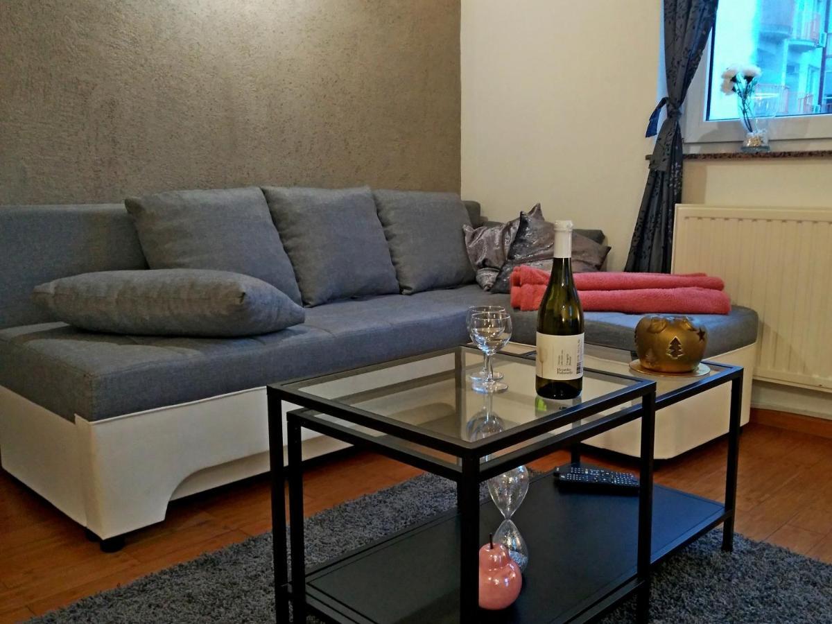 Factory - Self Check In Apartment Osijek Exterior photo
