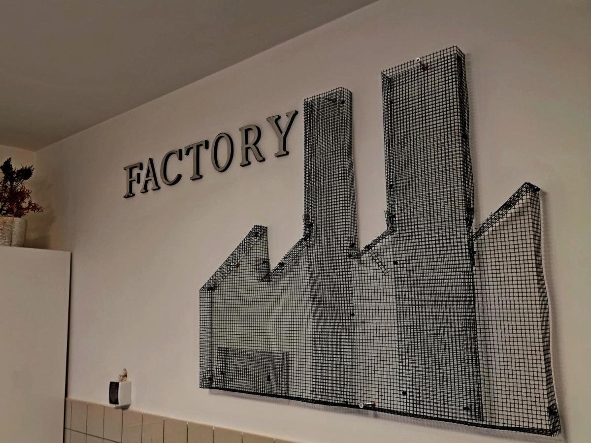 Factory - Self Check In Apartment Osijek Exterior photo