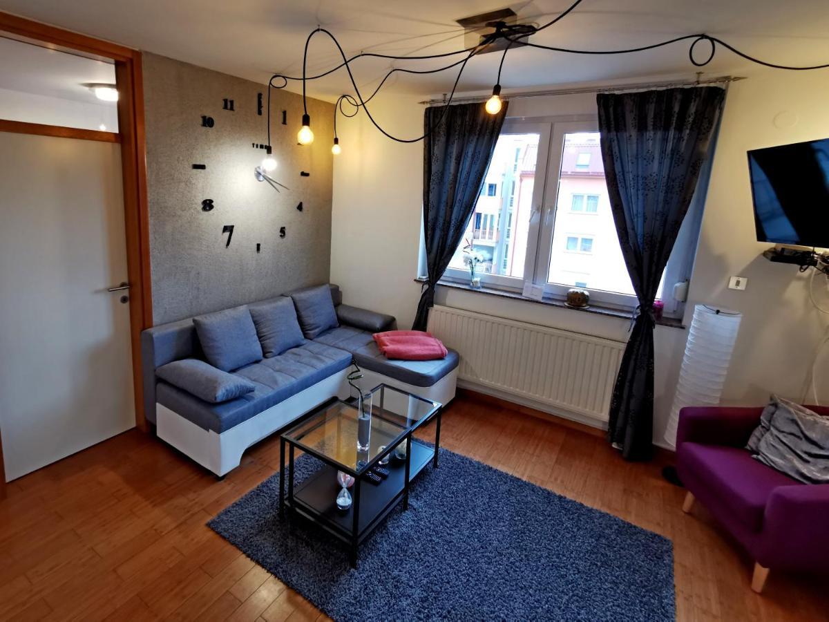 Factory - Self Check In Apartment Osijek Exterior photo